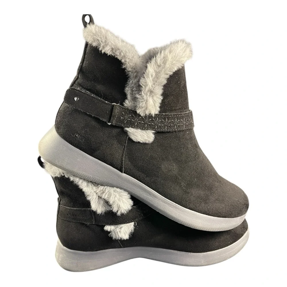 JBU Nomadic Black Faux Fur-Lined Boots - Size 9.5M